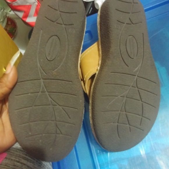 Croft & Barrow Sole(sense)ability Leather Sandals - Picture 7 of 7